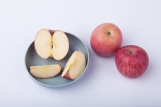 新鲜苹果实物图摄影图1
