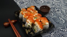 餐厅日式料理寿司卷之鱼子酱三文鱼6
