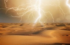 景观设计沙漠中的闪电风暴